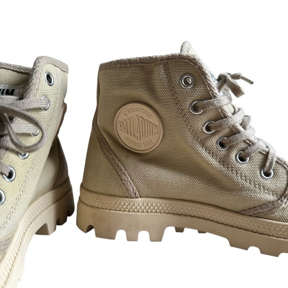 Palladium Unisex Pampa Hi Canvas Boots In  Sahara/Ecru US W 7/ M 5.5 - Picture 6 of 10